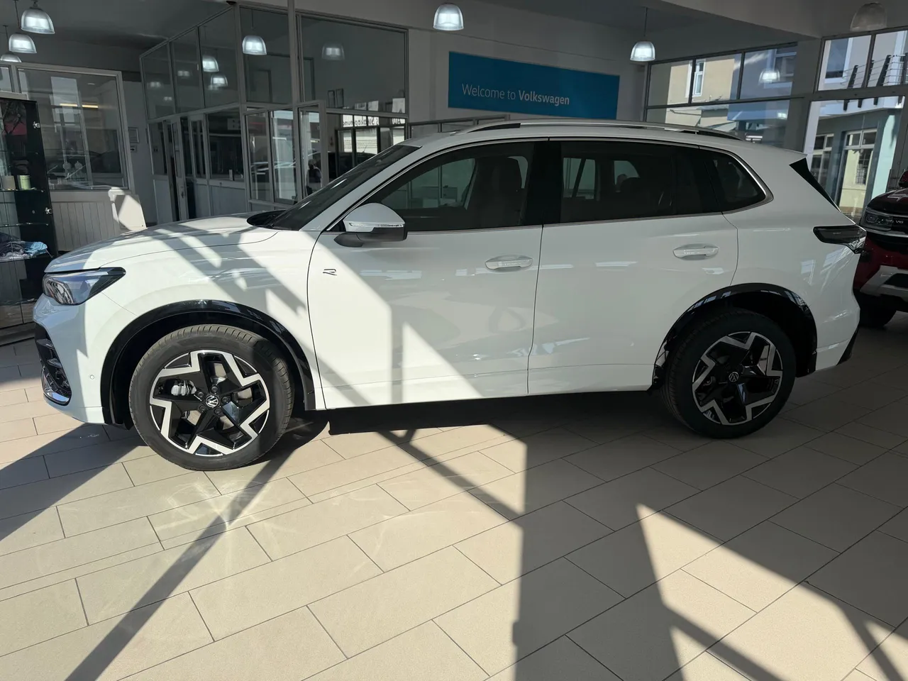 TIGUAN R-LINE 2.0 TSI 140KW — photo 4