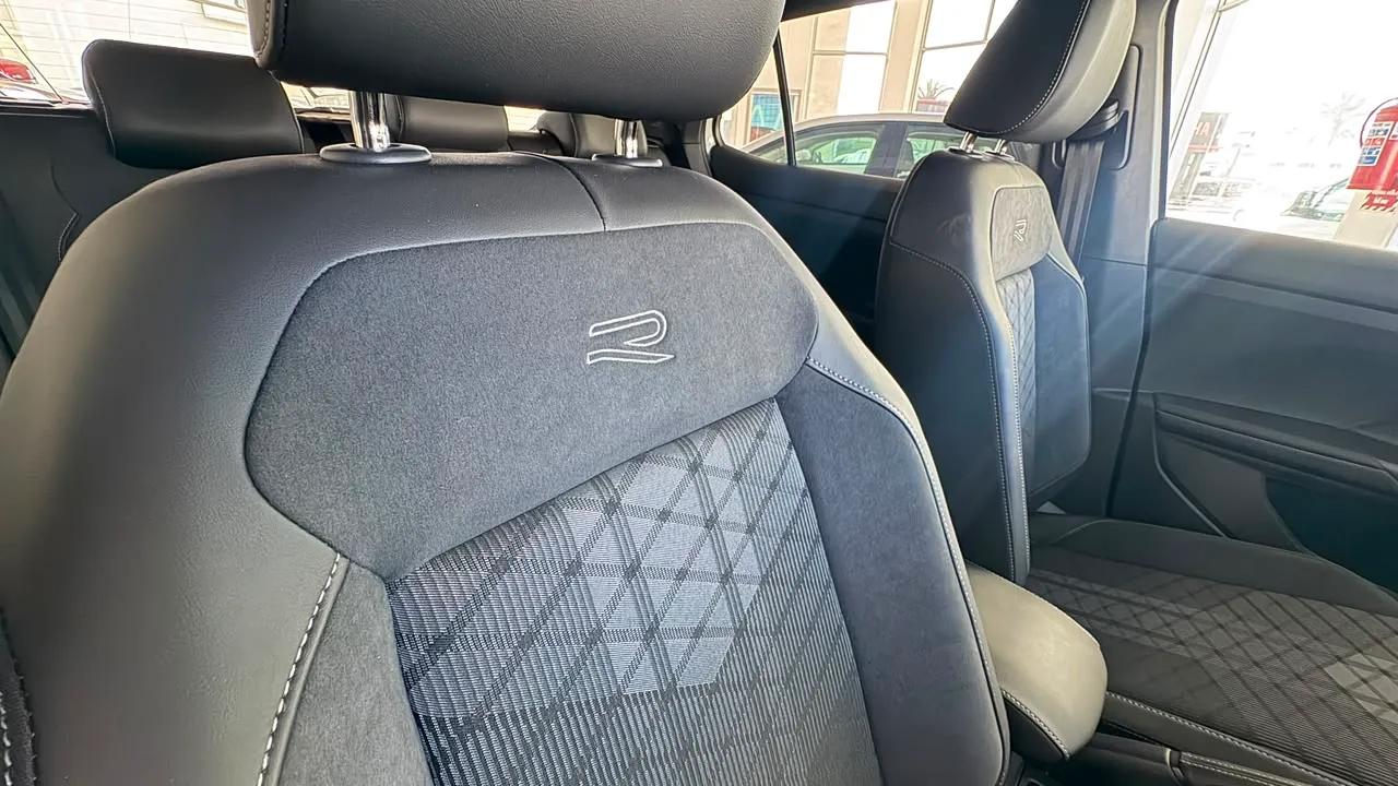 T-CROSS R-LINE 1.0 TSI 85KW — photo 8
