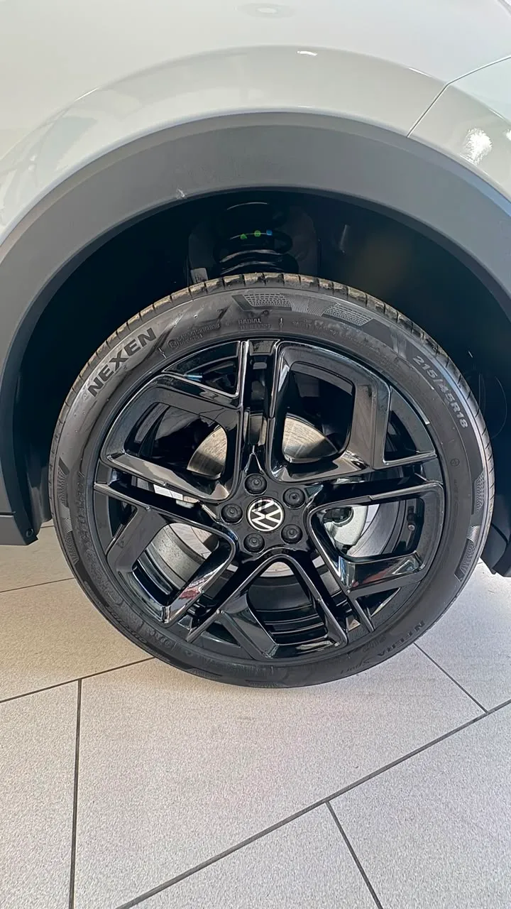 T-CROSS R-LINE 1.0 TSI 85KW — photo 9