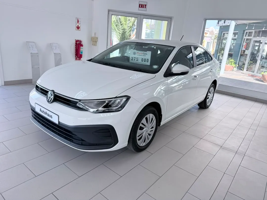 POLO SEDAN 1.6 LIFE — photo 8