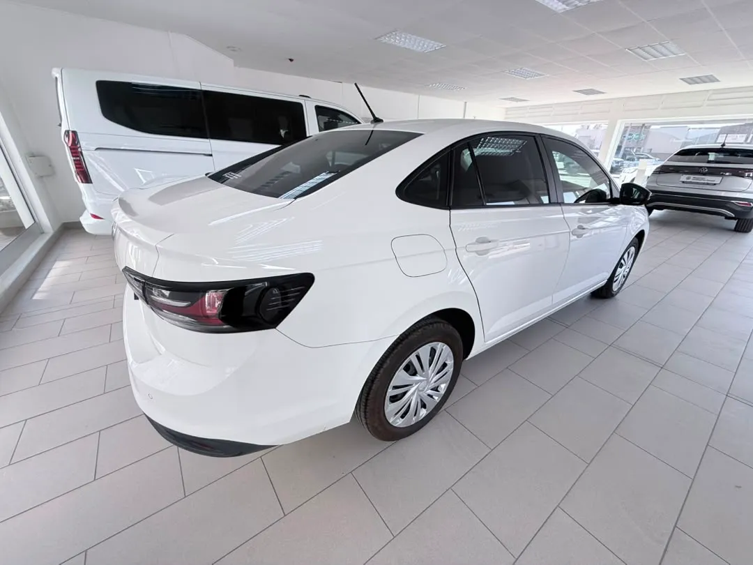POLO SEDAN 1.6 LIFE — photo 6