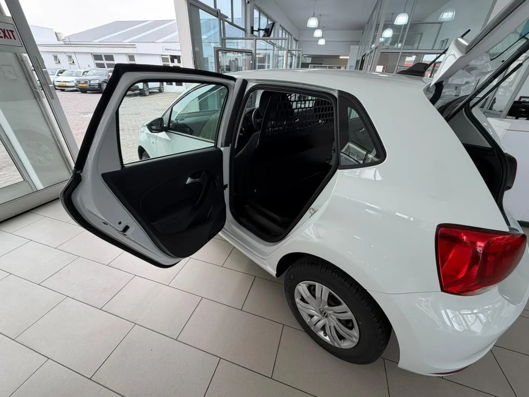 POLO VIVO EXPRESS 1.4 63KW — photo 7