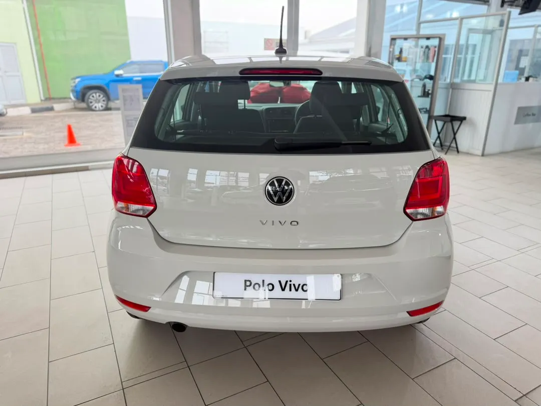 POLO VIVO 1.4 55KW 5SPEED MANUAL — photo 4