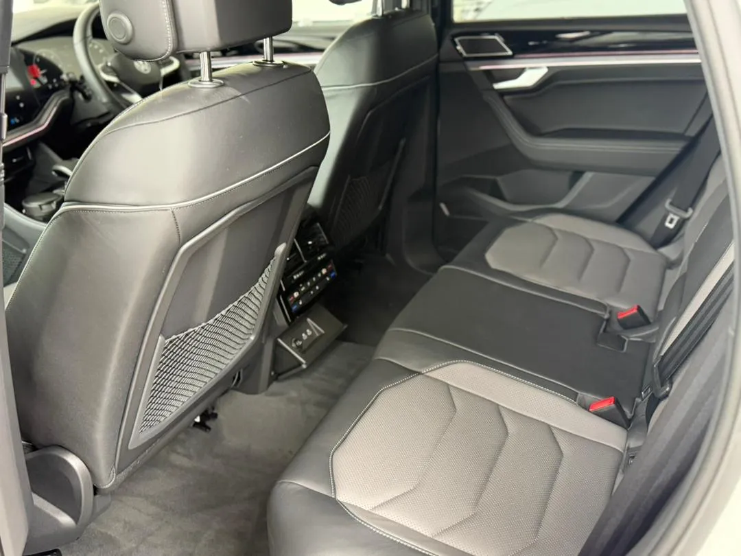 TOUAREG 3.0 TDI V6 190KW R-LINE TIPTRONIC — photo 13