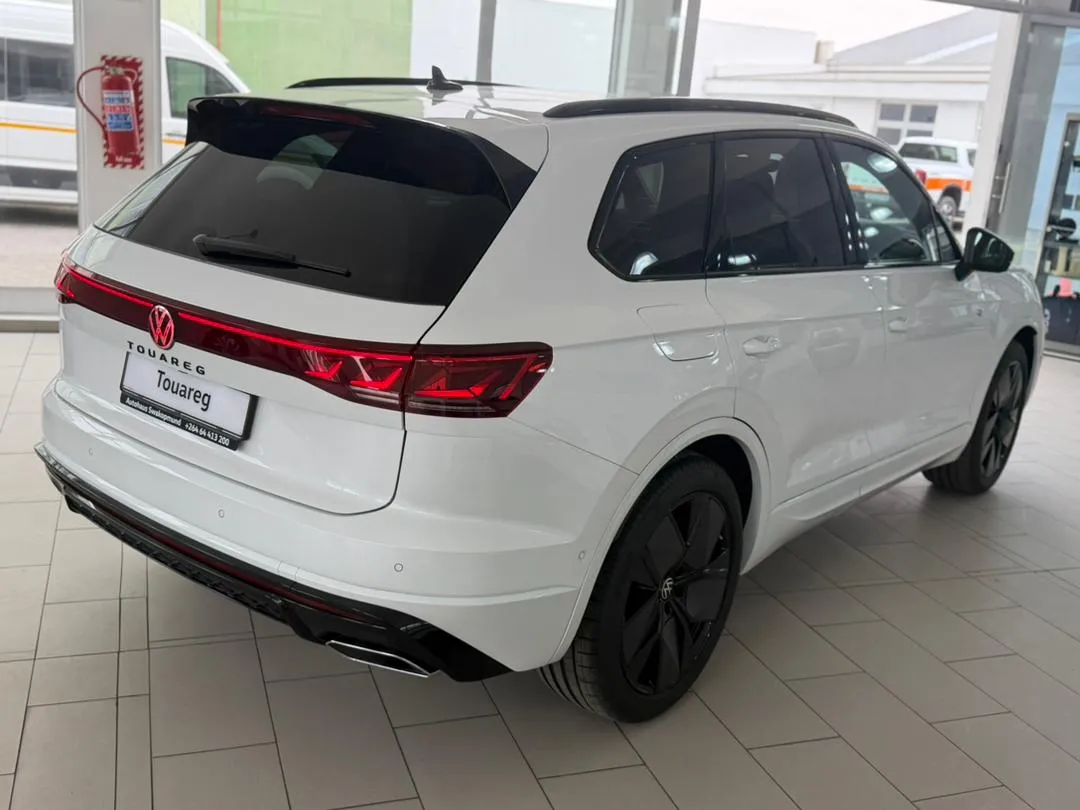 TOUAREG 3.0 TDI V6 190KW R-LINE TIPTRONIC — photo 2